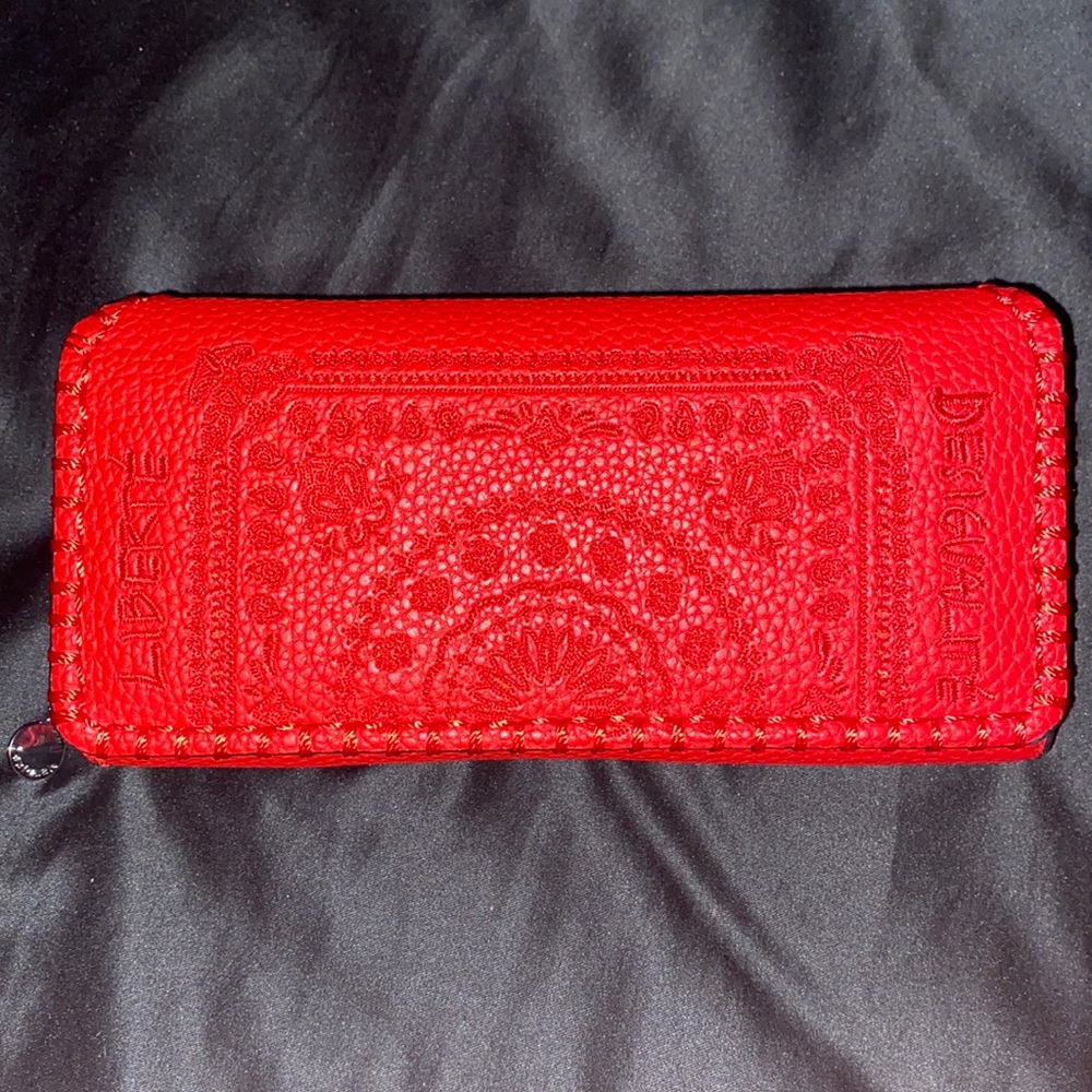 Desigual red Wallet boutique